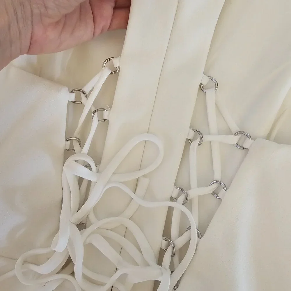 BCBG MaxAzria White dress - Picture 6 of 12